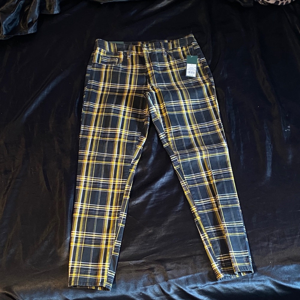 Wild Fable Yellow and Black Plaid Cropped Pants